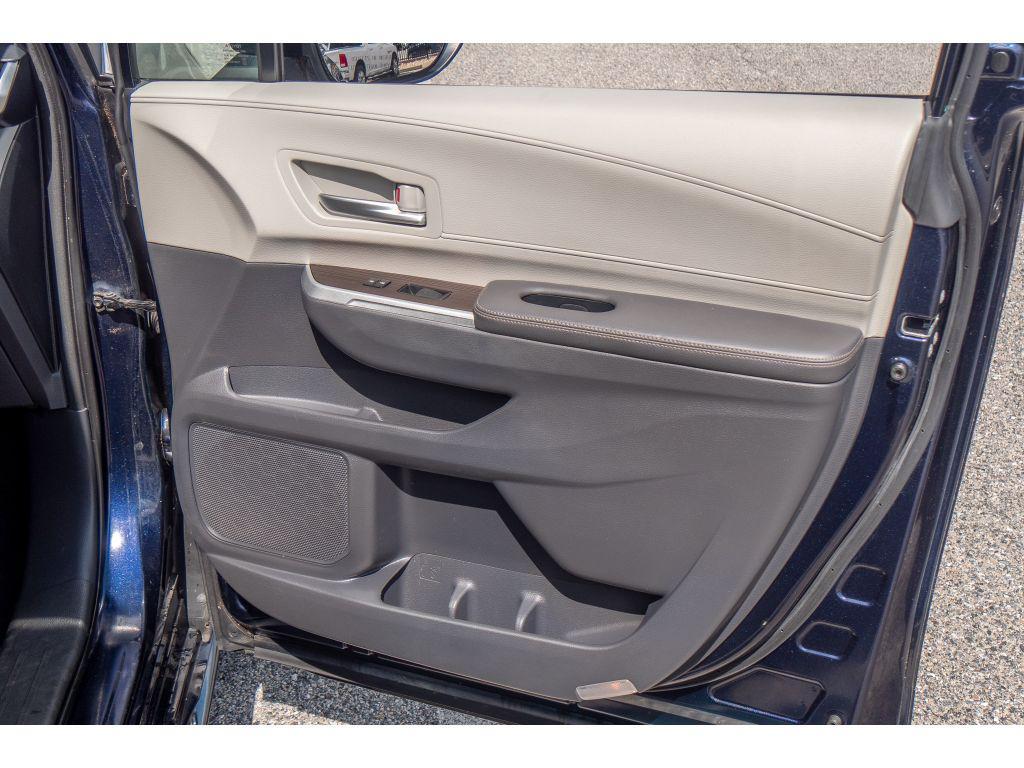 used 2021 Toyota Sienna car, priced at $39,485