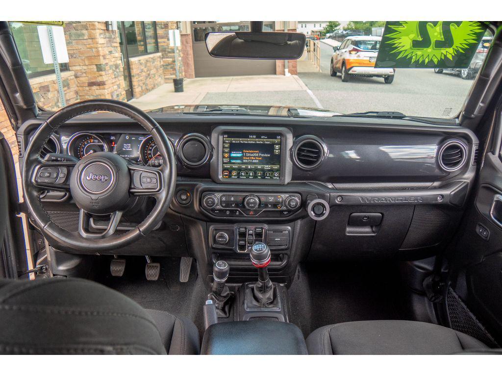 used 2022 Jeep Wrangler Unlimited car, priced at $34,365