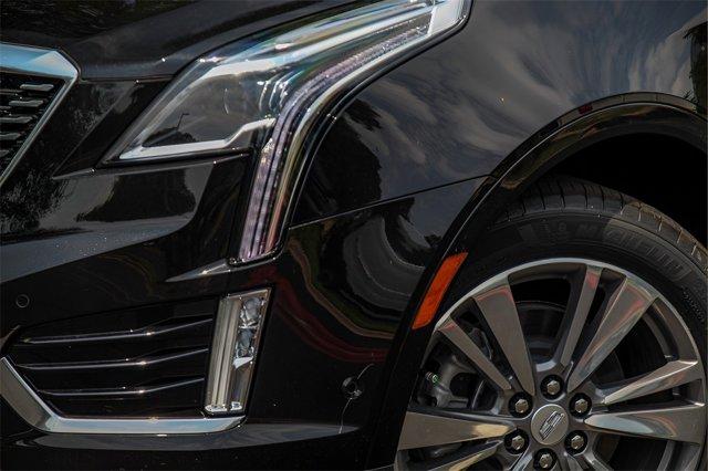 new 2025 Cadillac XT5 car, priced at $50,090