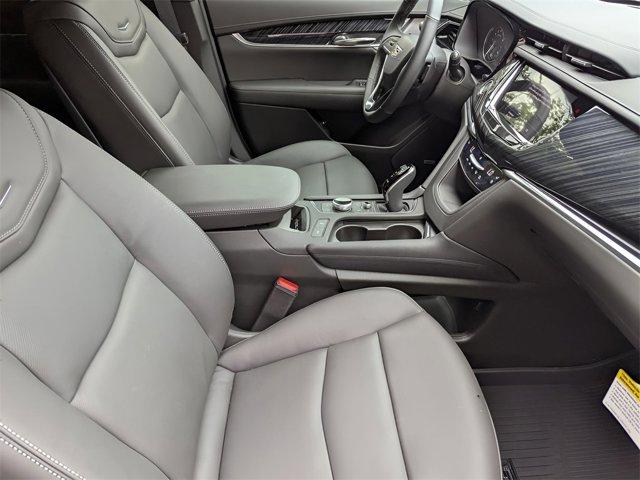 new 2025 Cadillac XT6 car, priced at $59,865