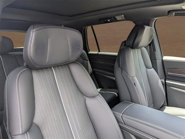 new 2026 Cadillac VISTIQ car