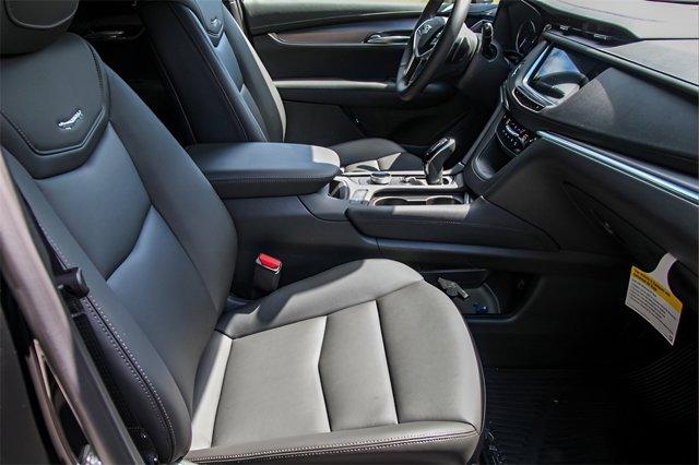 new 2025 Cadillac XT5 car, priced at $46,640