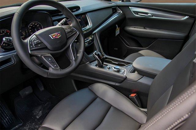 new 2025 Cadillac XT5 car, priced at $46,640