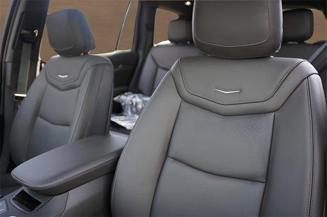 new 2025 Cadillac XT6 car, priced at $60,165