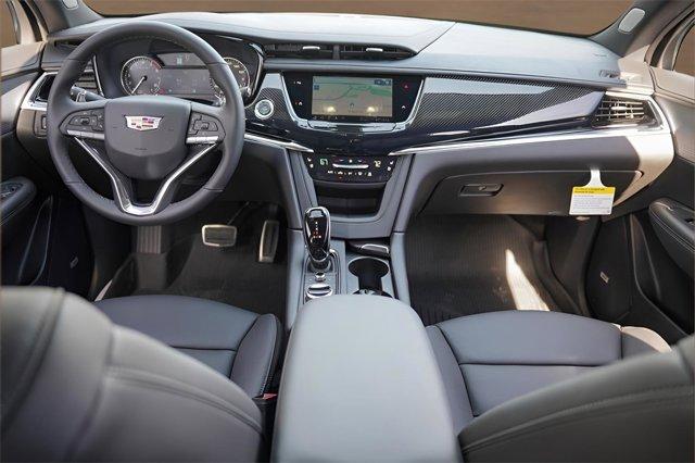 new 2025 Cadillac XT6 car, priced at $60,165