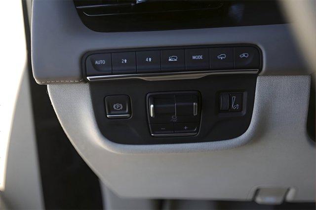 used 2022 Cadillac Escalade ESV car, priced at $77,616
