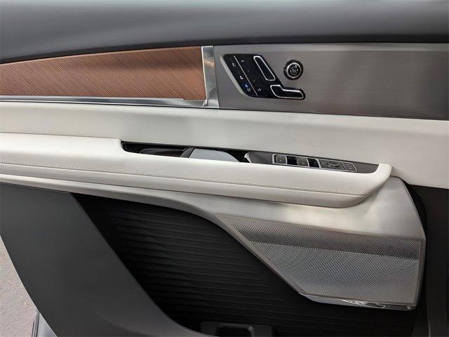 new 2026 Cadillac VISTIQ car