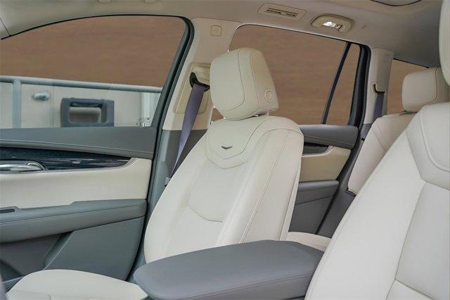 new 2025 Cadillac XT6 car, priced at $58,665