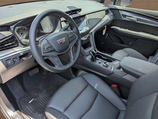 new 2025 Cadillac XT5 car, priced at $47,089
