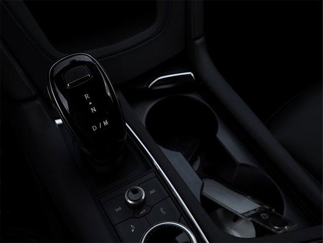 new 2025 Cadillac XT6 car, priced at $43,690