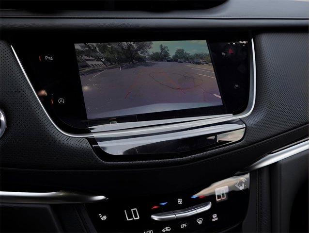 new 2025 Cadillac XT6 car, priced at $43,690