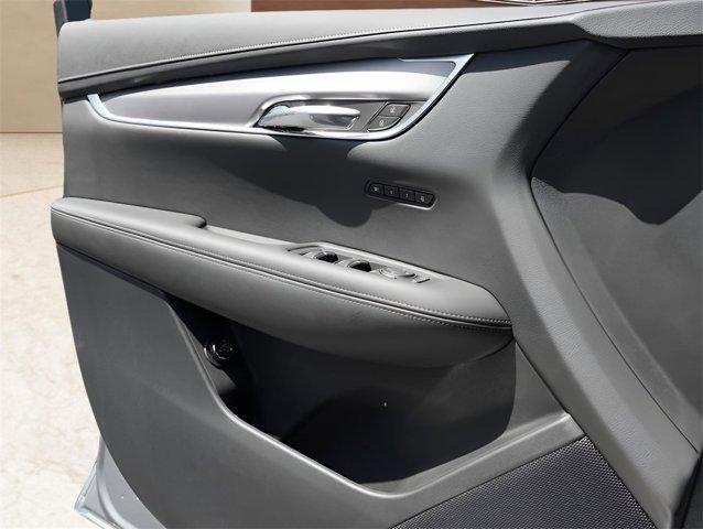 new 2025 Cadillac XT6 car, priced at $43,690