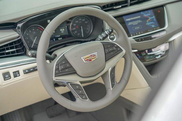 new 2025 Cadillac XT5 car, priced at $59,485