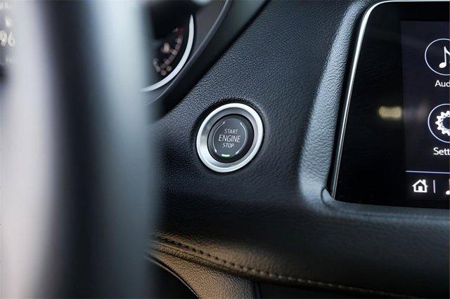 used 2023 Cadillac XT4 car, priced at $31,998