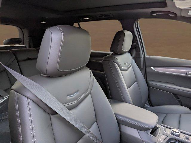 new 2025 Cadillac XT6 car, priced at $44,915