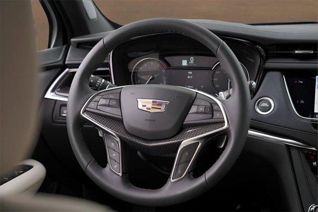 new 2025 Cadillac XT5 car, priced at $59,810