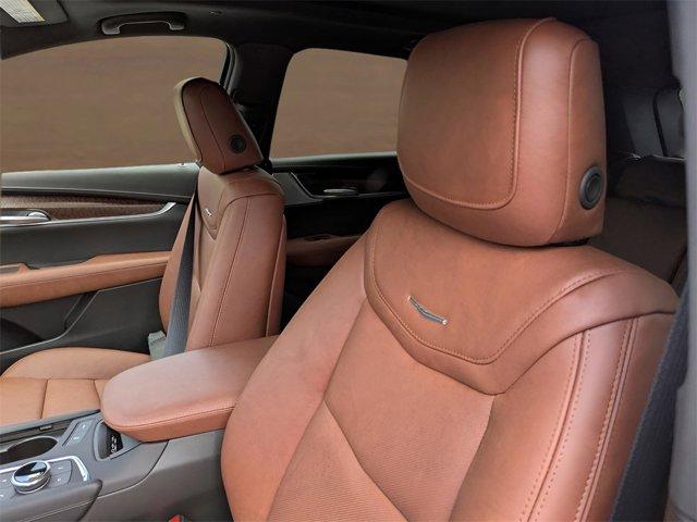 new 2025 Cadillac XT5 car, priced at $65,209