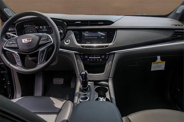 new 2025 Cadillac XT5 car, priced at $57,090