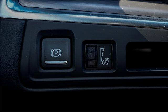 new 2025 Cadillac XT5 car, priced at $39,015