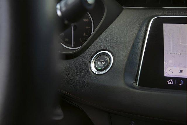 used 2020 Cadillac XT4 car, priced at $27,998