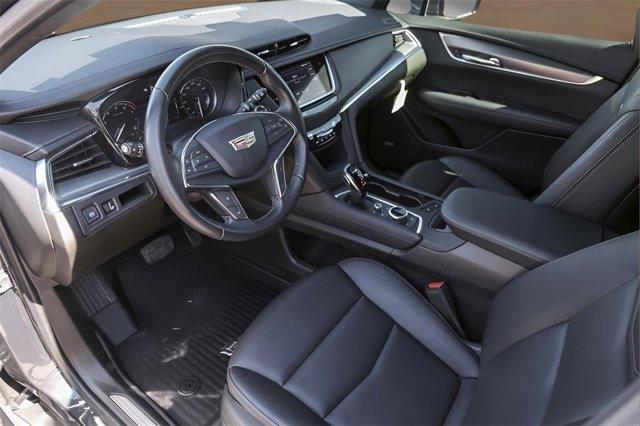used 2023 Cadillac XT5 car, priced at $30,213