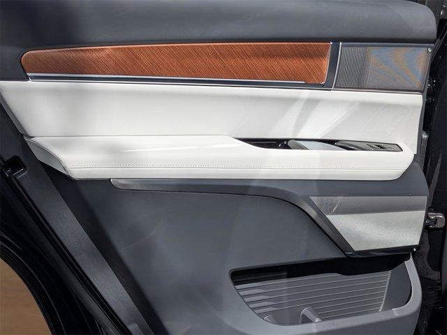 new 2026 Cadillac VISTIQ car