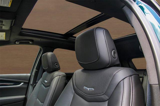 new 2025 Cadillac XT5 car, priced at $58,785