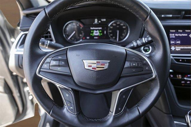 used 2021 Cadillac XT5 car, priced at $25,193