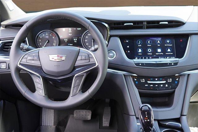 new 2025 Cadillac XT5 car, priced at $59,560