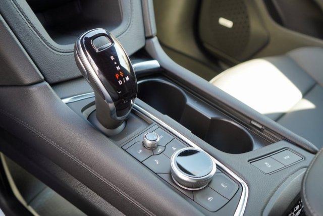 new 2025 Cadillac XT5 car, priced at $59,560