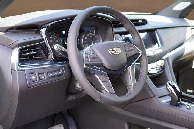 new 2025 Cadillac XT5 car, priced at $59,560