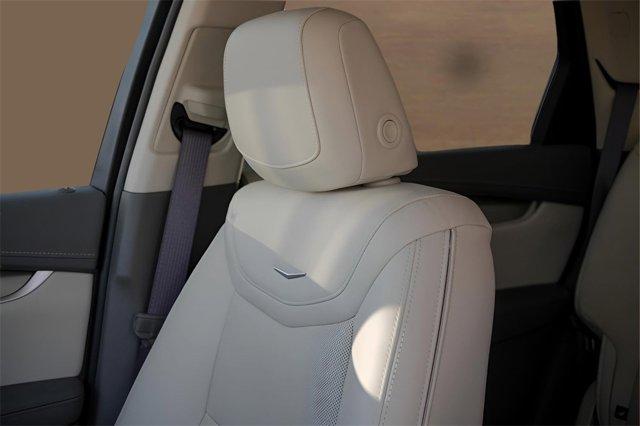 used 2025 Cadillac XT5 car, priced at $46,998