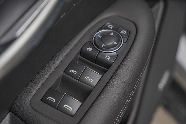 new 2025 Cadillac XT5 car, priced at $58,260