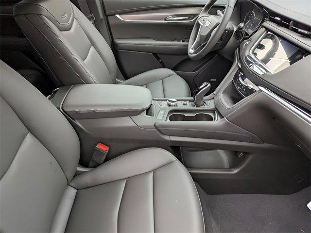 new 2025 Cadillac XT6 car, priced at $51,915
