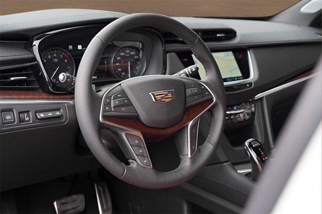 new 2025 Cadillac XT5 car, priced at $61,430