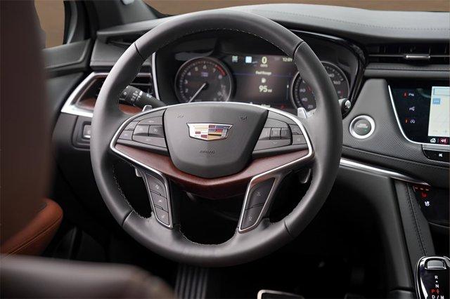 new 2025 Cadillac XT5 car, priced at $61,430
