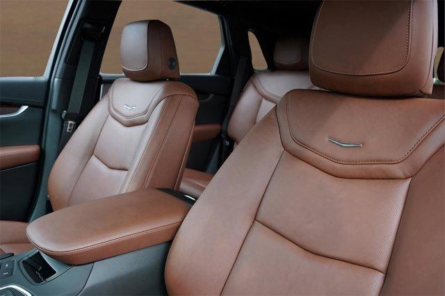 new 2025 Cadillac XT5 car, priced at $61,430