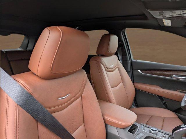 new 2025 Cadillac XT5 car, priced at $65,209