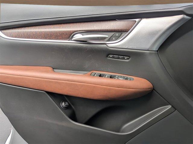 new 2025 Cadillac XT5 car, priced at $65,209