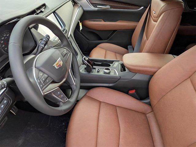 new 2025 Cadillac XT5 car, priced at $65,209