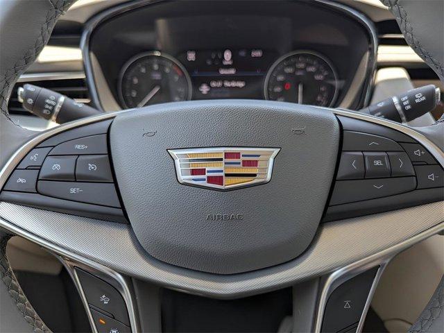 used 2022 Cadillac XT5 car, priced at $32,998