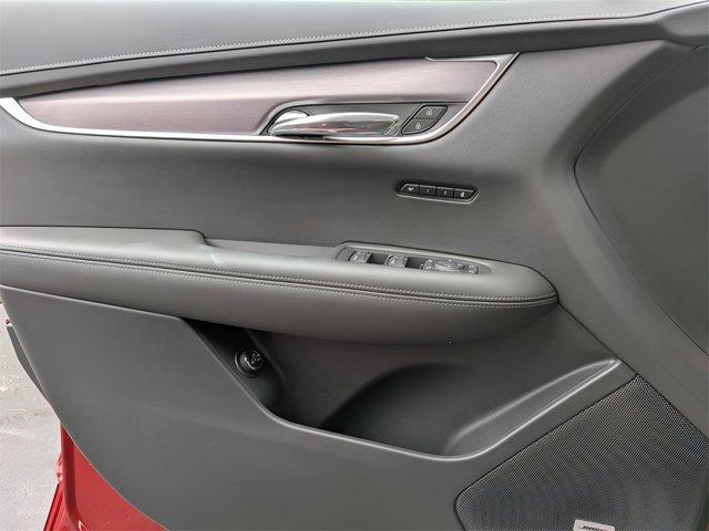 new 2025 Cadillac XT6 car, priced at $51,915