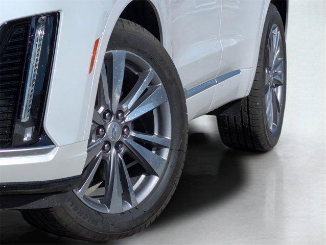 new 2024 Cadillac XT6 car, priced at $52,850