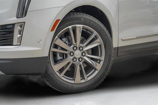 new 2025 Cadillac XT5 car, priced at $59,090