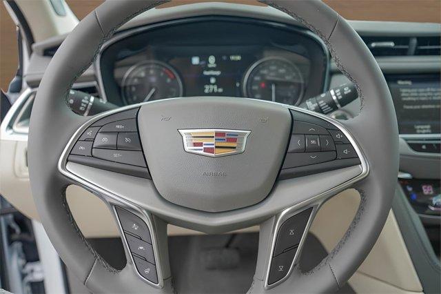 new 2025 Cadillac XT5 car, priced at $59,090