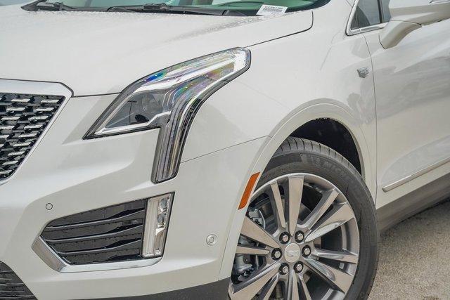 new 2025 Cadillac XT5 car, priced at $59,090