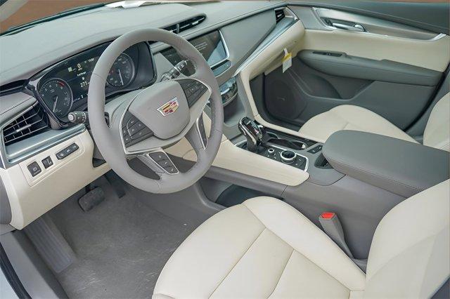 new 2025 Cadillac XT5 car, priced at $59,090