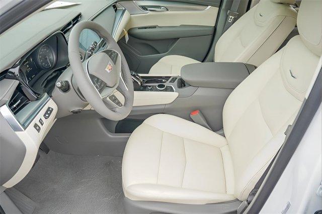 new 2025 Cadillac XT5 car, priced at $59,090