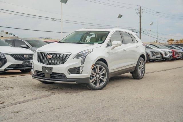 new 2025 Cadillac XT5 car, priced at $59,090