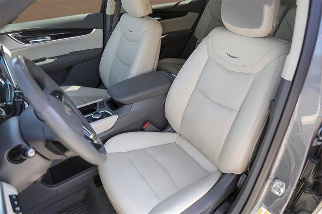 used 2022 Cadillac XT6 car, priced at $30,689